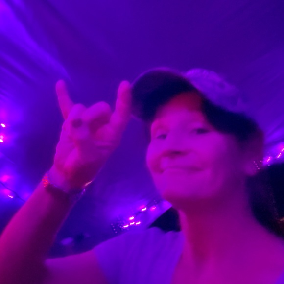 Meet your Posher, Georgia - Picture 2 of 16